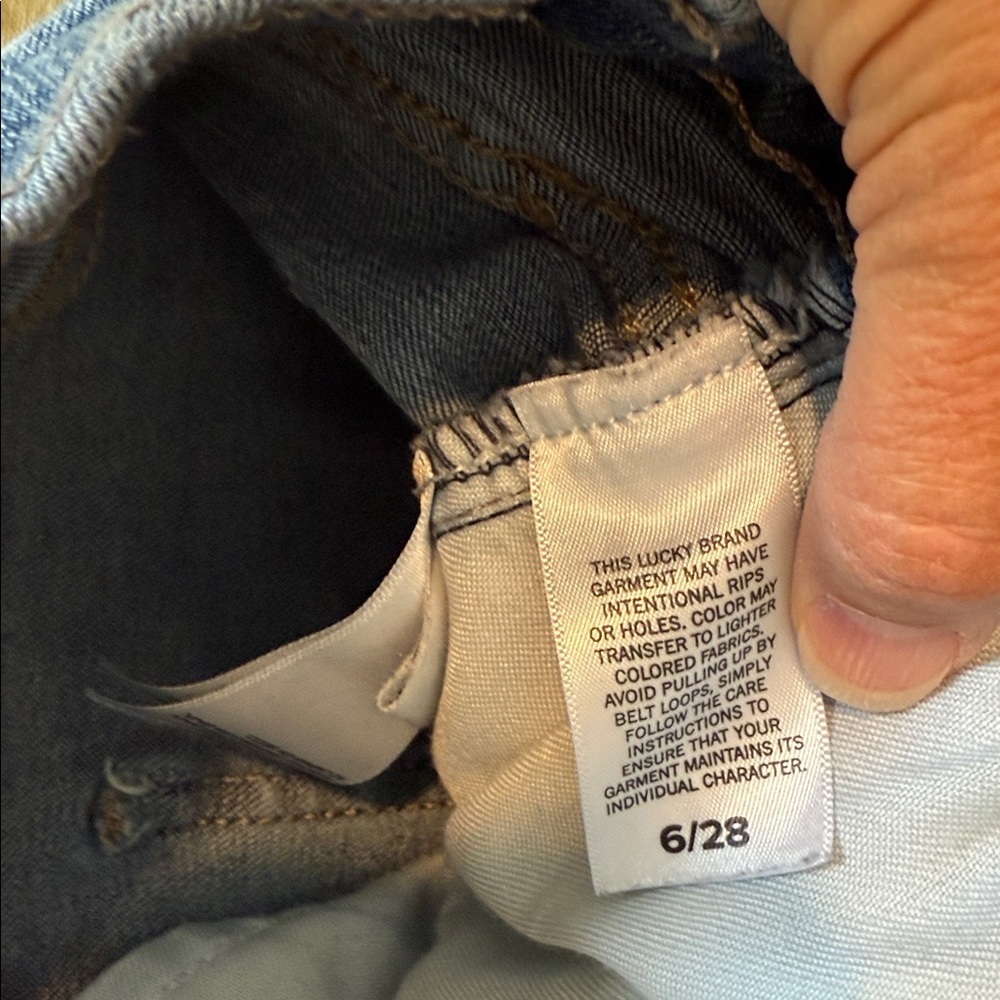 Lucky Brand Women’s Mid Rise Skinny Crop Size 6/28R - Picture 9 of 10